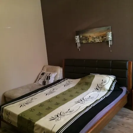 Kvartira Na Srednefontanskai Апартаменти